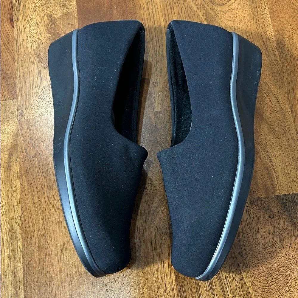 SAS Bliss Slip On comfort wedge 8.5 Women's Black Loafers